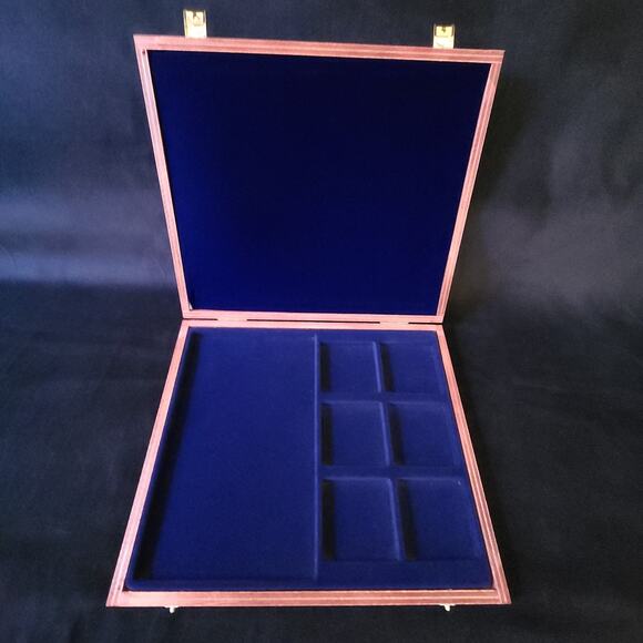 Rare Windsor Mint Collector Coin Holder Box Cherry Wood Presentation Wooden Box - Picture 1 of 8